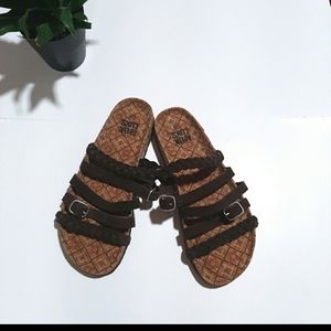 Muk Luks Sandles